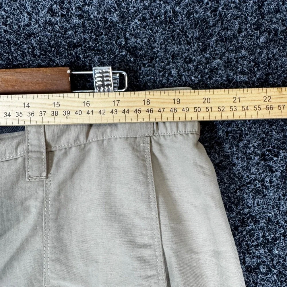 The North Face Mens XL Short Convertible Hiking Pants Tan‎ Khaki Nylon Zip Off